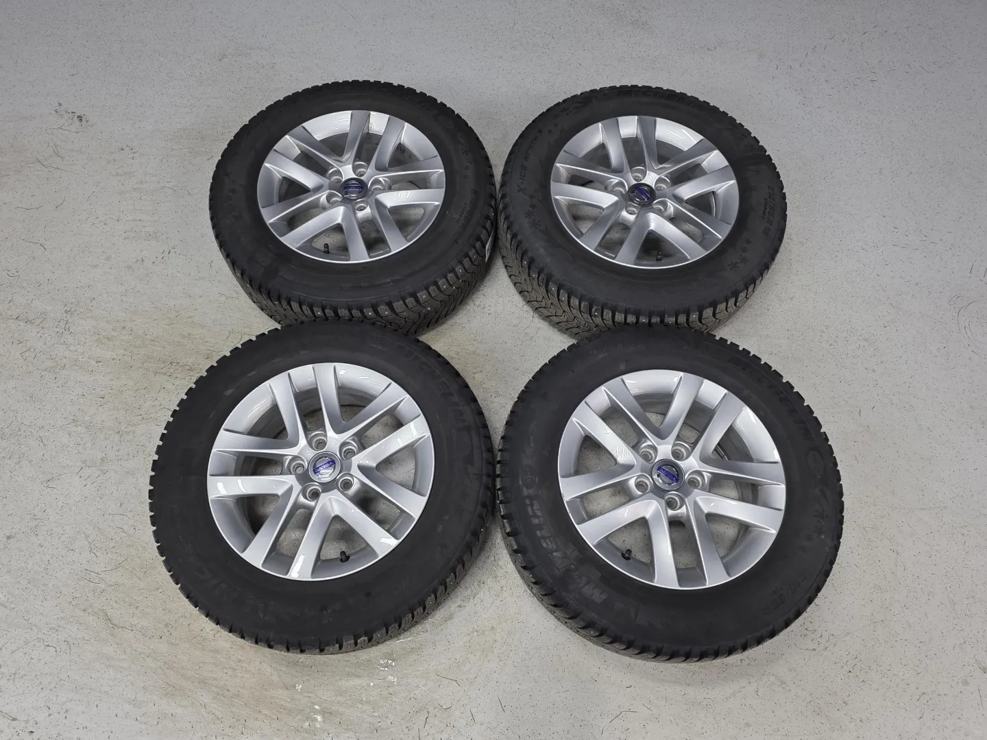 Autokuva 12 - BTT-814