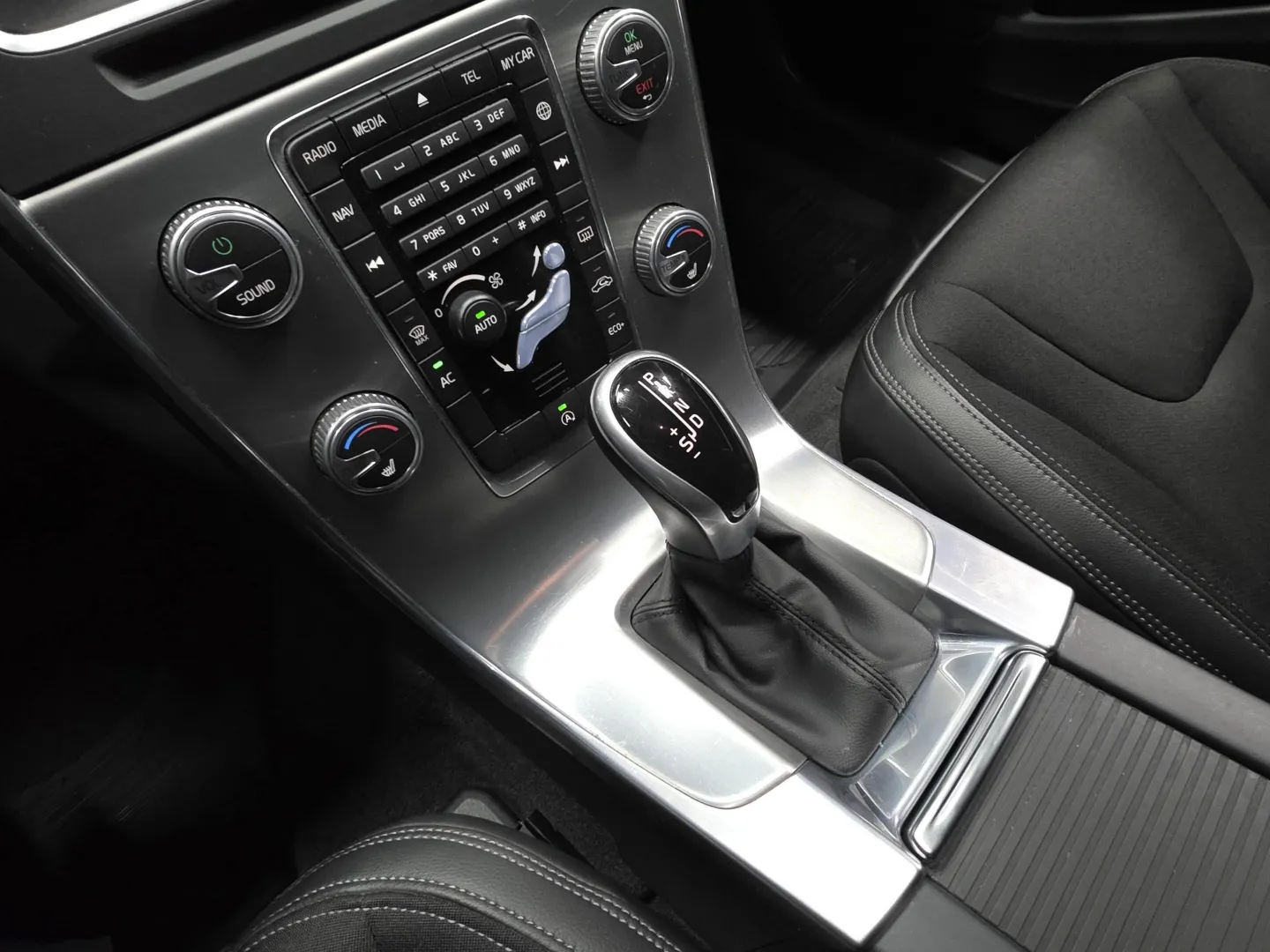 Autokuva 14 - BTT-814