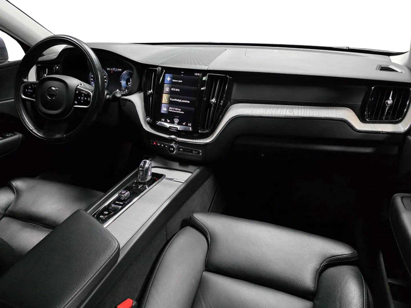 Autokuva 18 - BVL-951