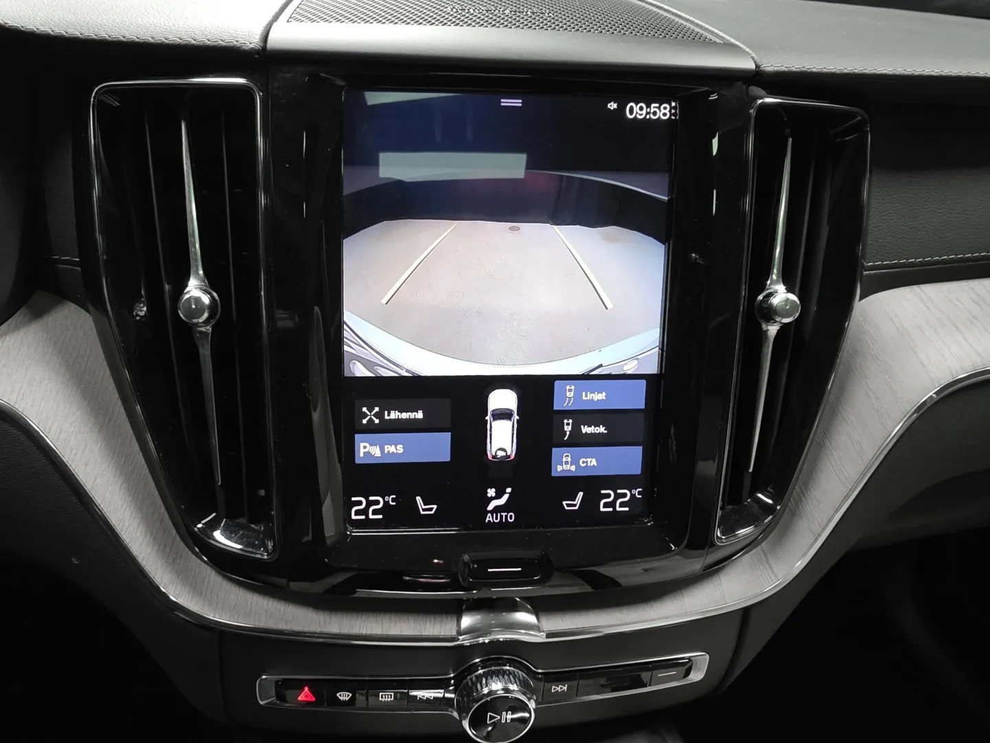 Autokuva 14 - BXM-684