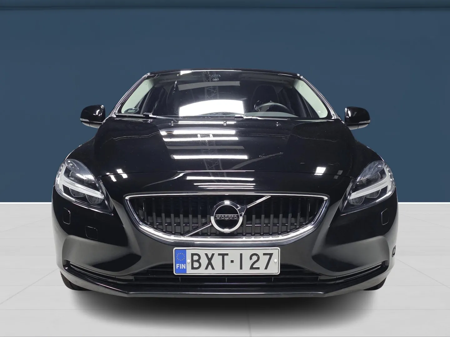 Autokuva 2 - BXT-127