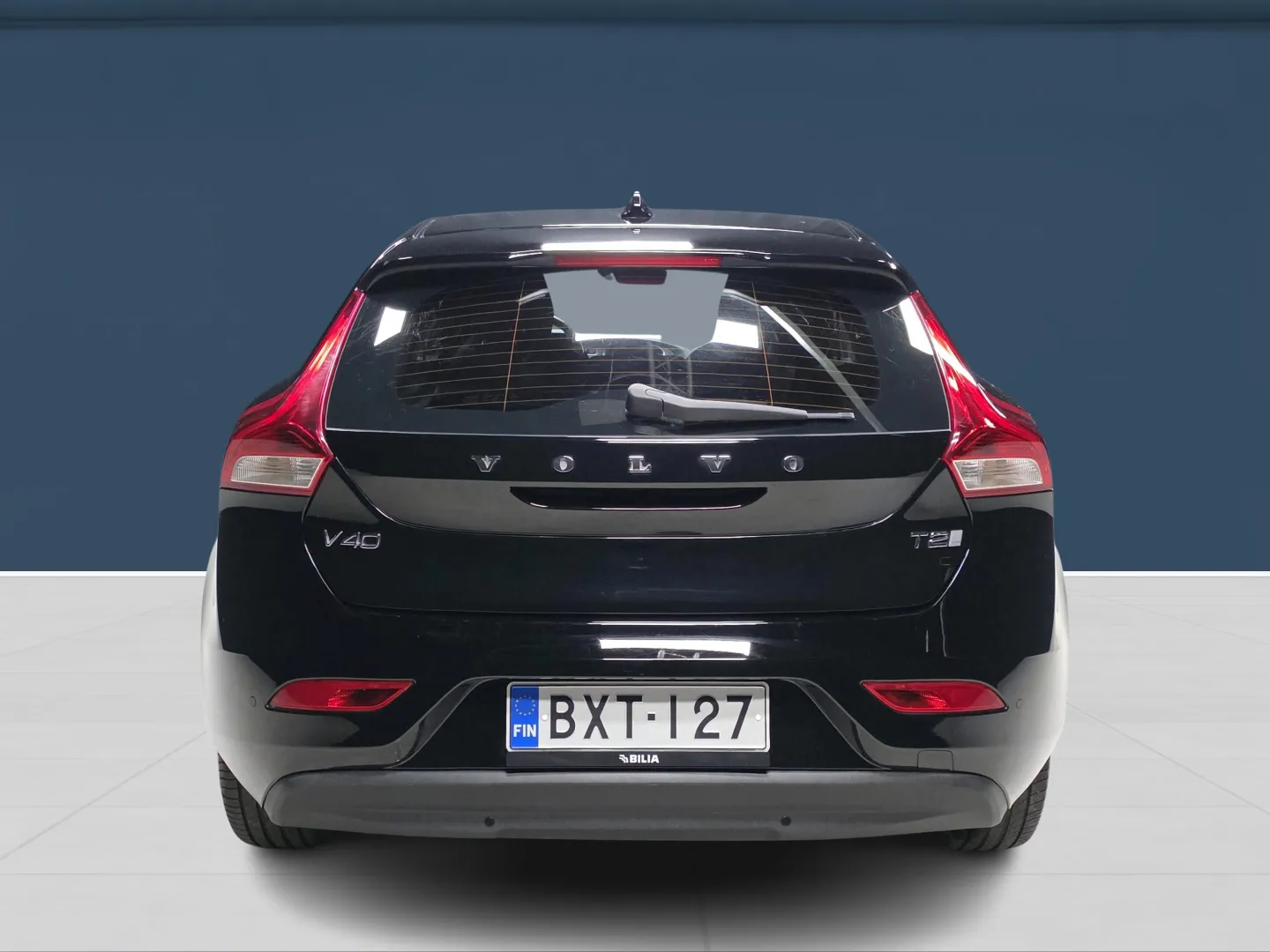 Autokuva 5 - BXT-127