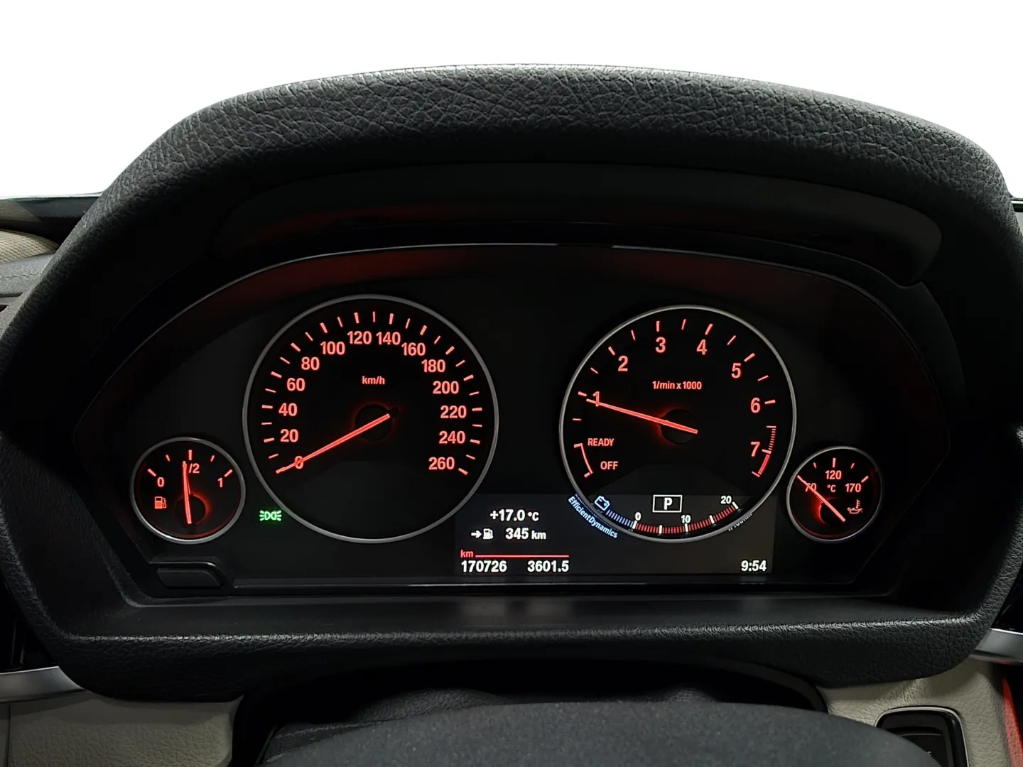 Autokuva 7 - CLA-513