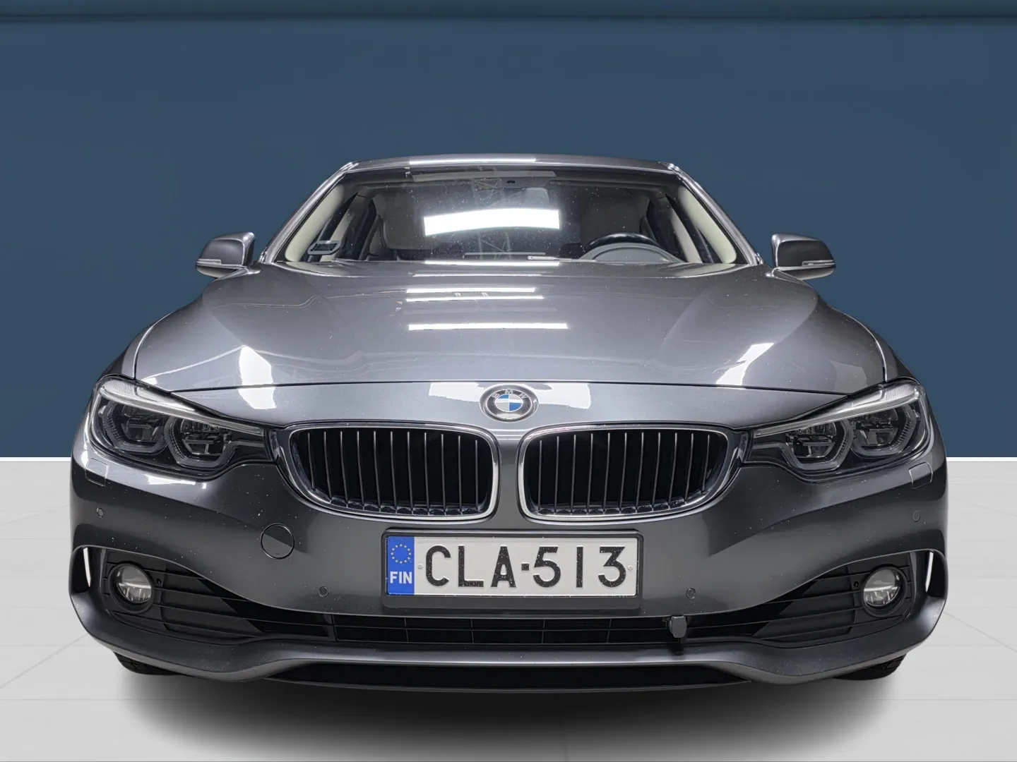 Autokuva 2 - CLA-513