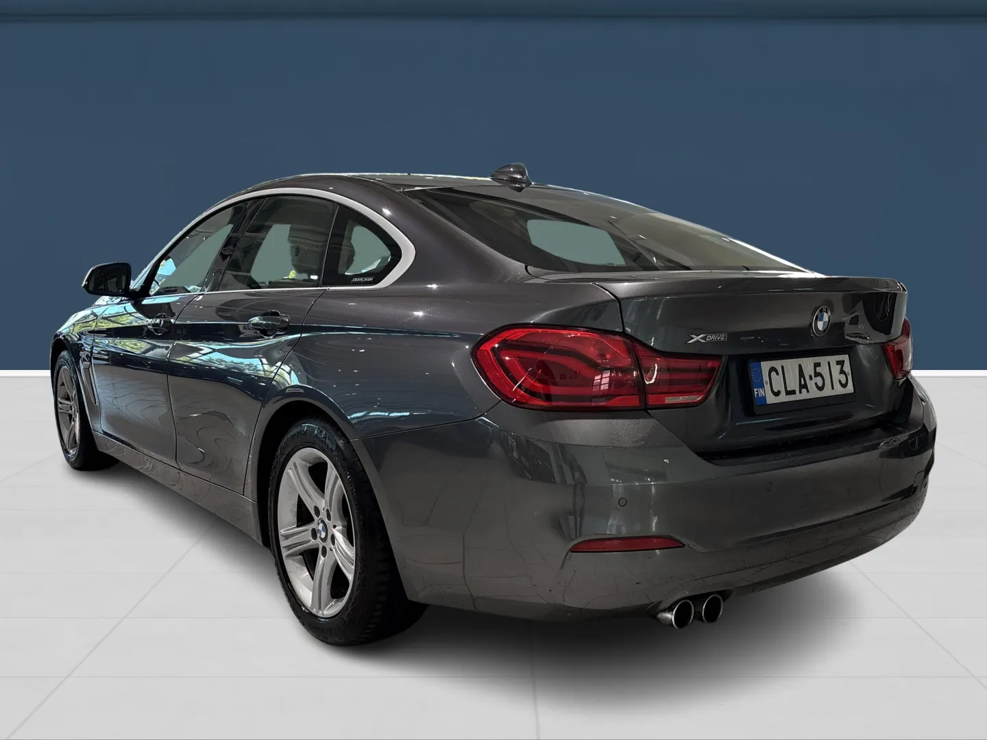 Autokuva 2 - CLA-513