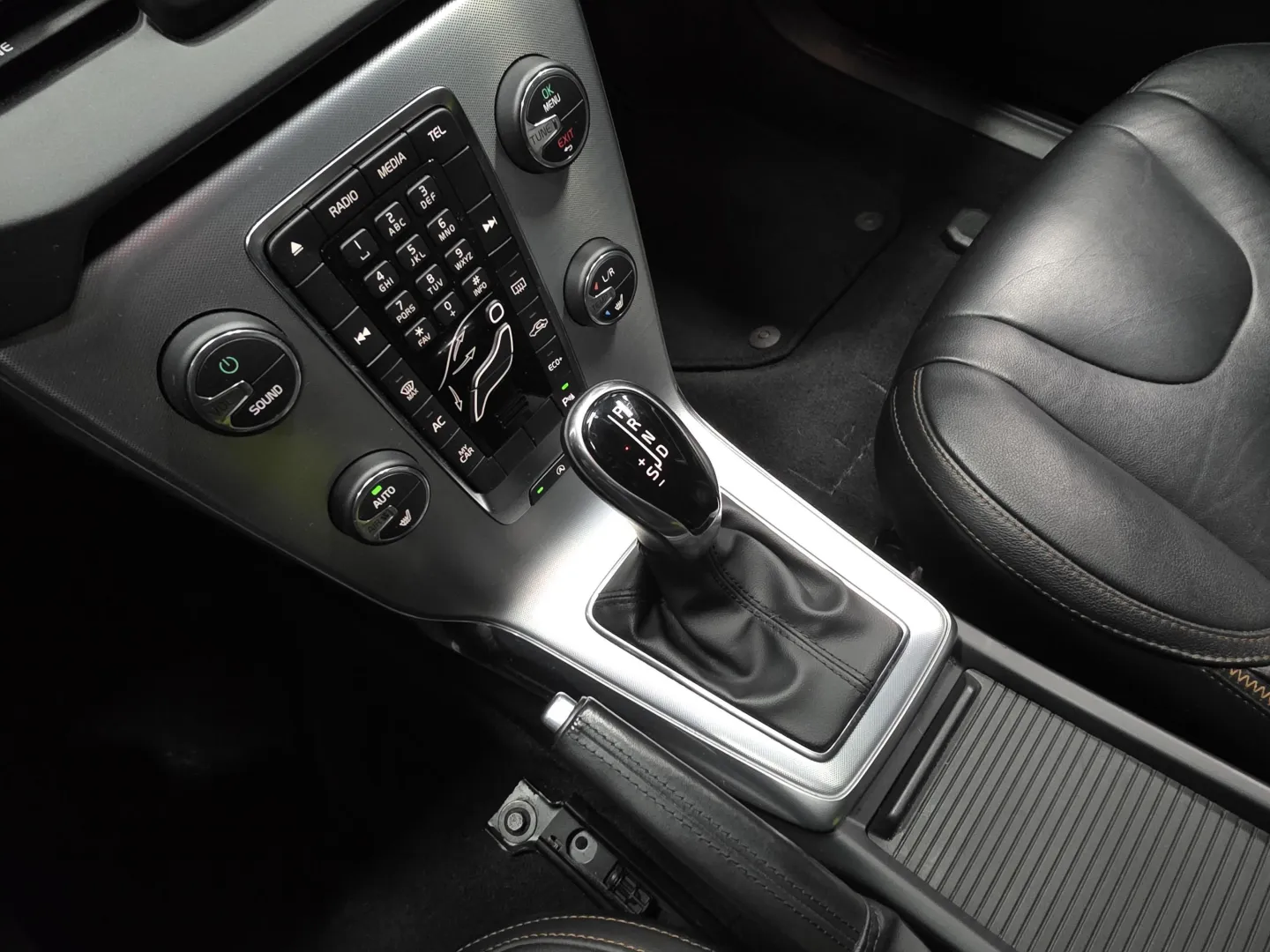 Autokuva 13 - CLA-972