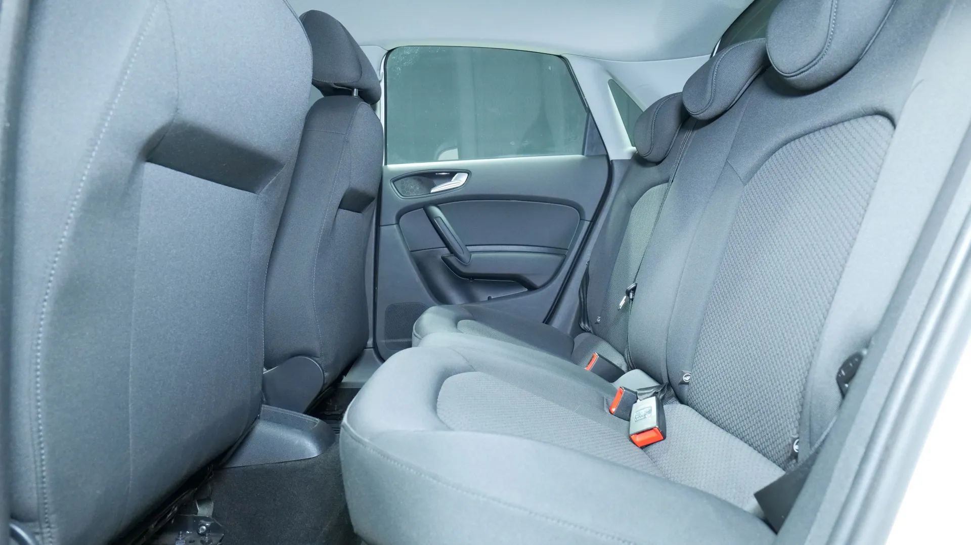 Autokuva 14 - CLF-314