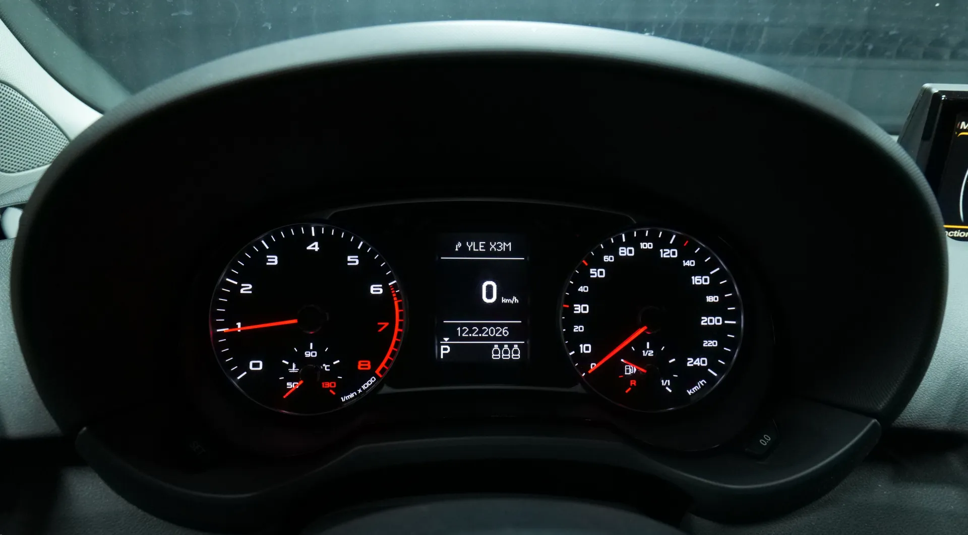 Autokuva 6 - CLF-314