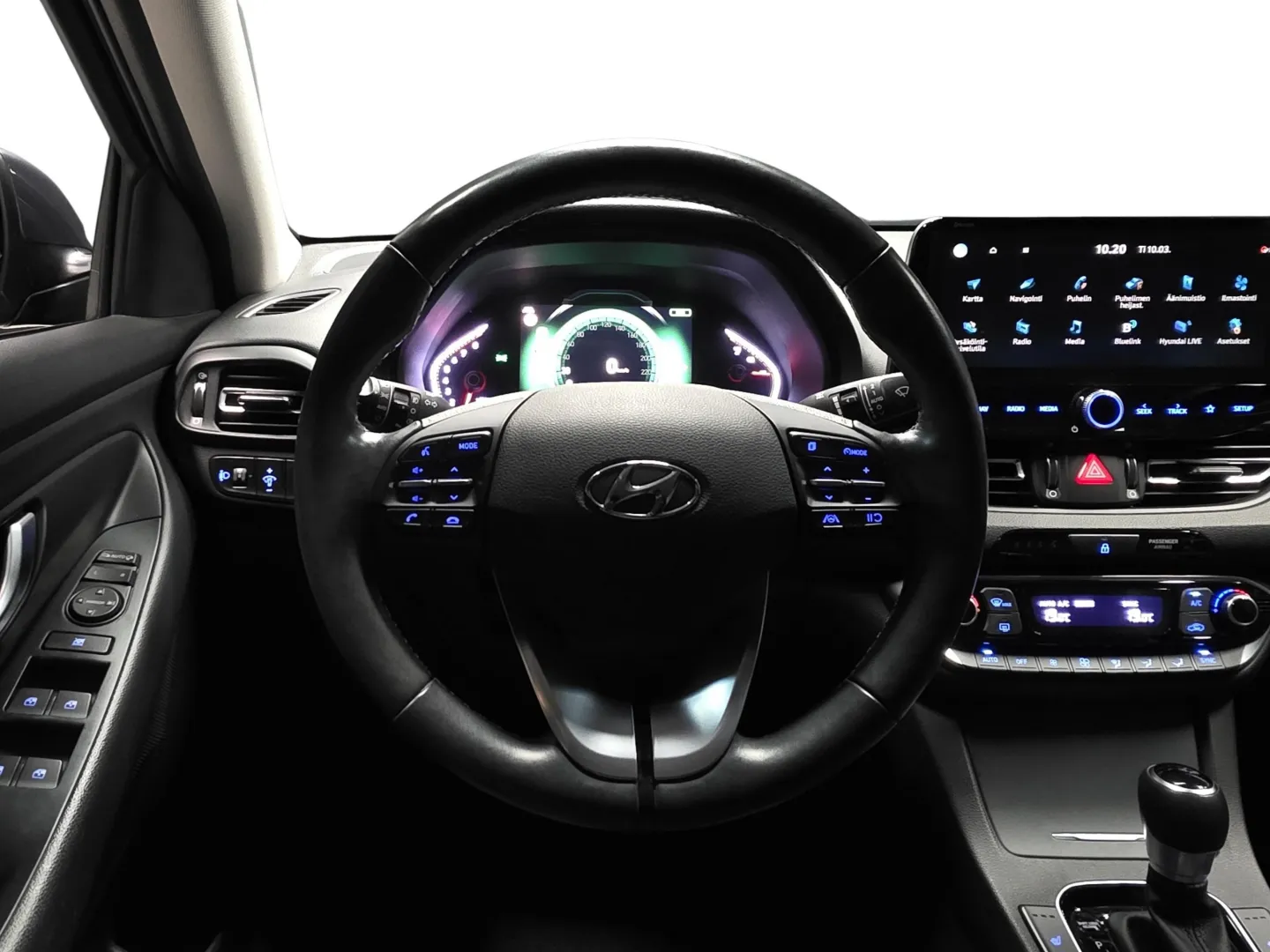 Autokuva 10 - CLX-123