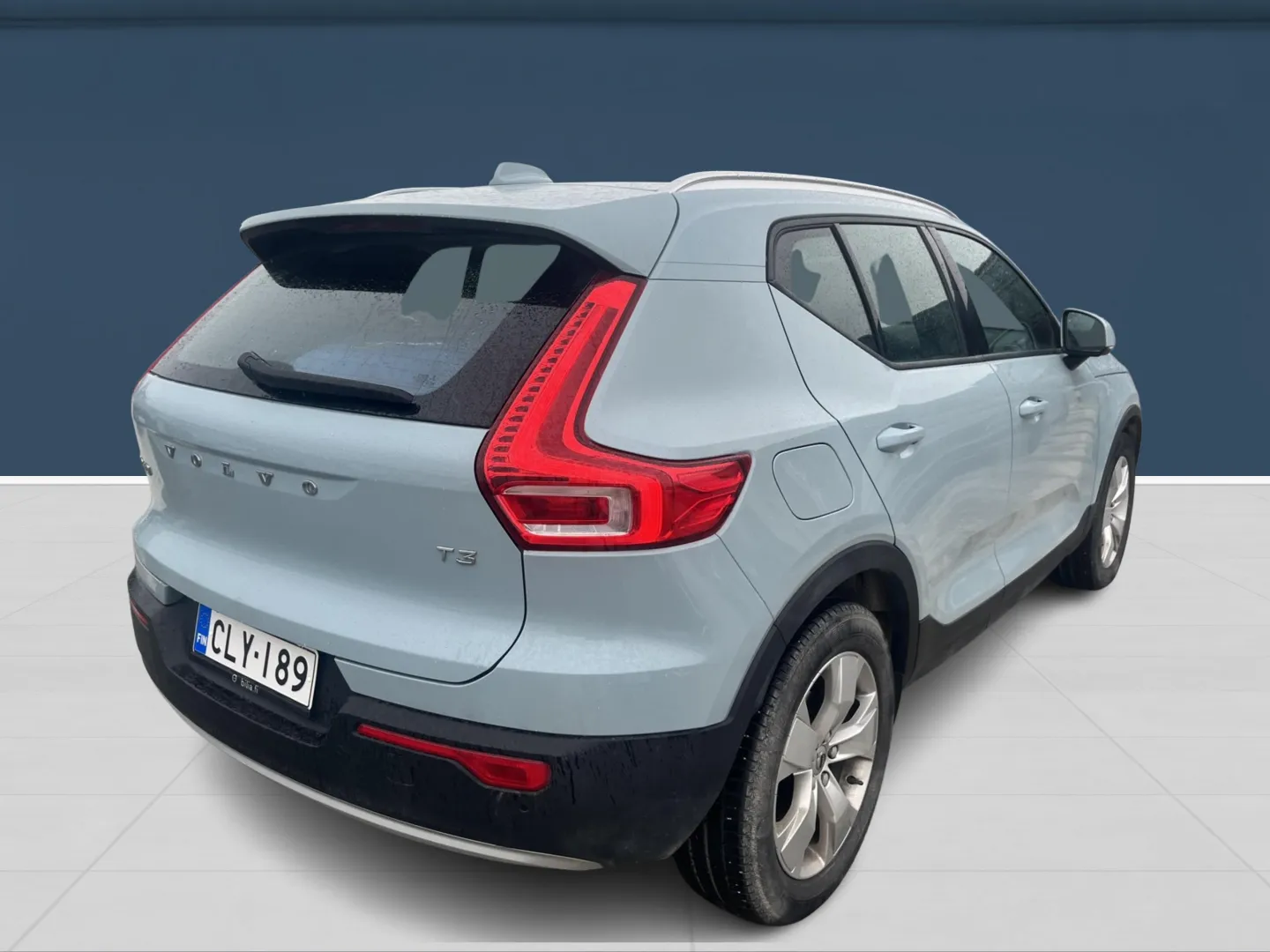 Autokuva 4 - CLY-189