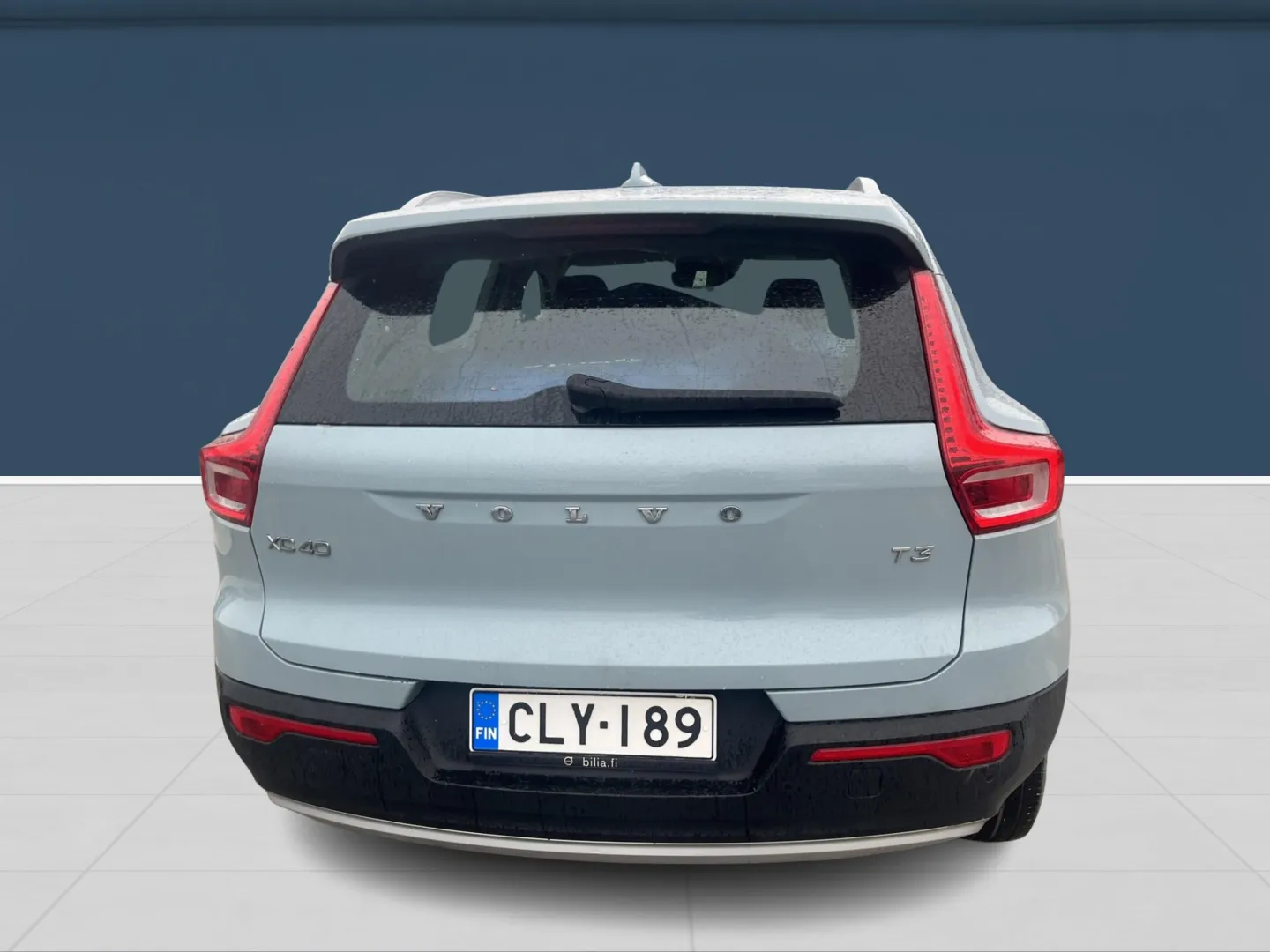 Autokuva 5 - CLY-189