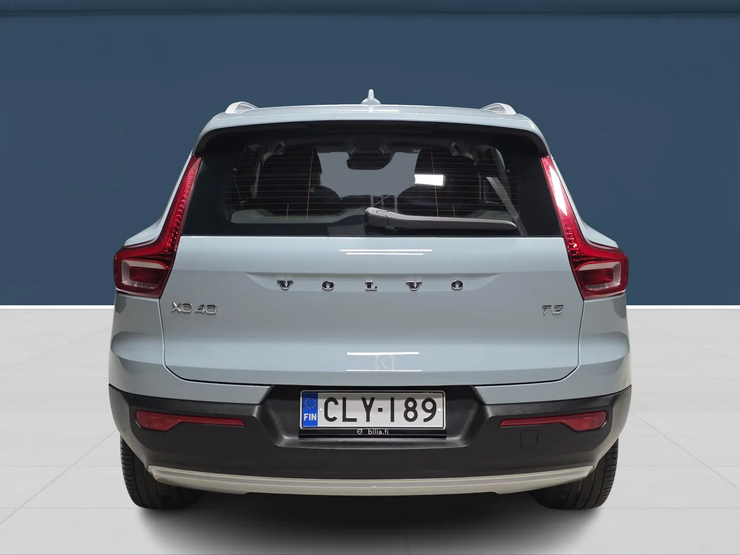 Autokuva 5 - CLY-189