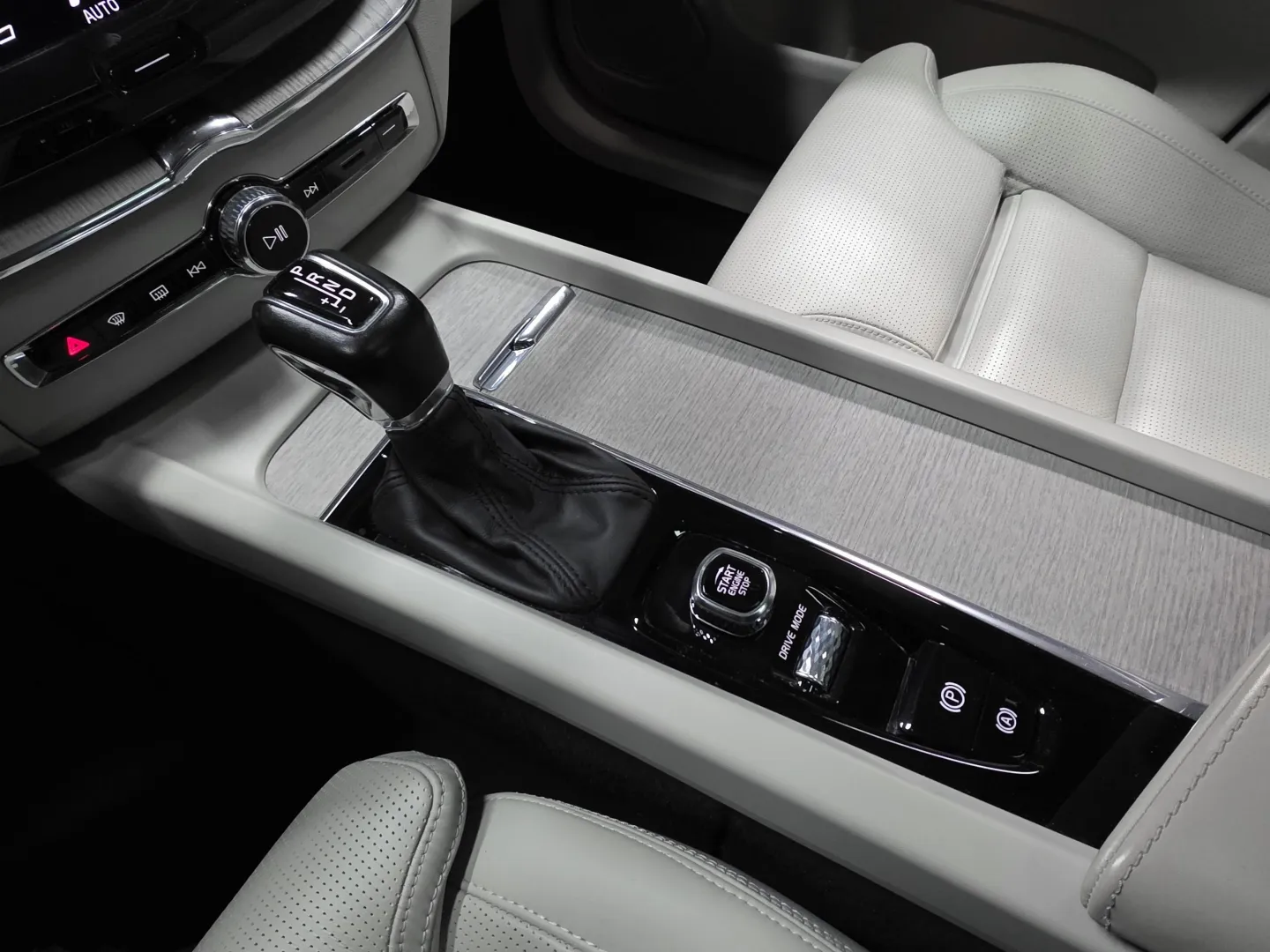 Autokuva 15 - CMA-469