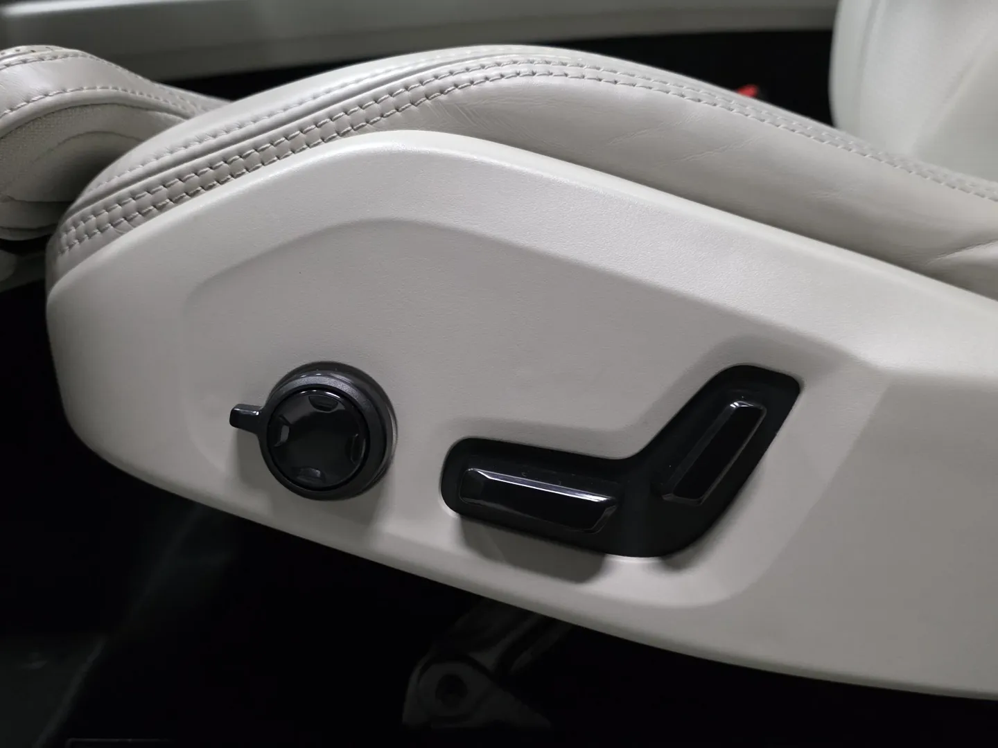 Autokuva 16 - CMA-469