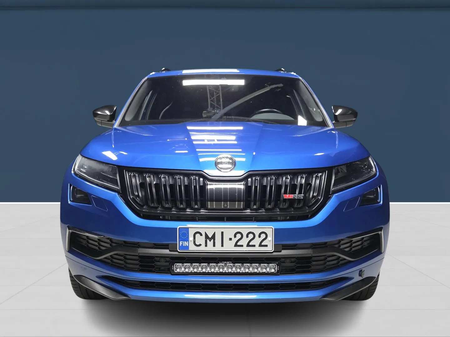Autokuva 2 - CMI-222