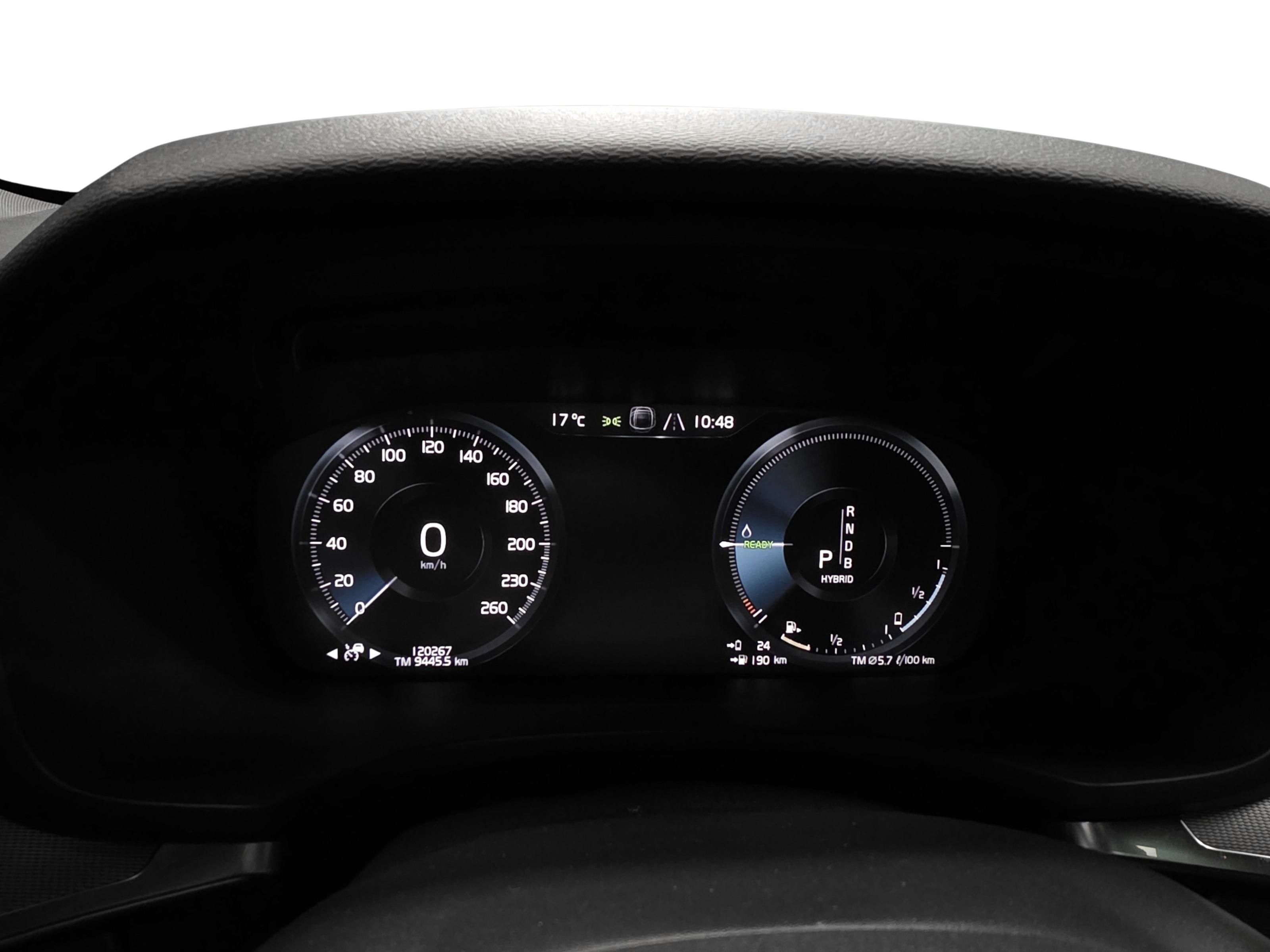 Volvo V60 T8 AWD R-Design aut 2019, kuva 7/19
