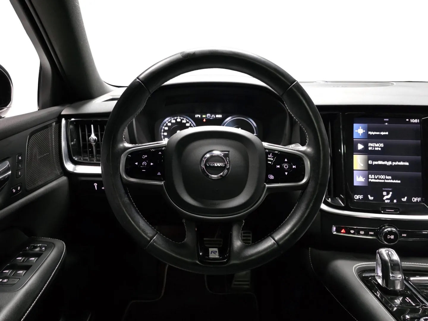 Autokuva 10 - CMS-582