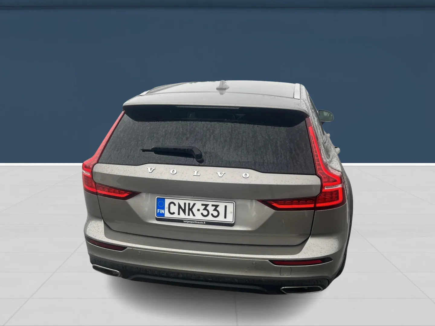 Autokuva 5 - CNK-331