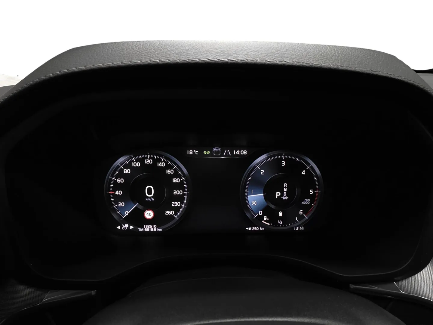 Autokuva 7 - CNY-602