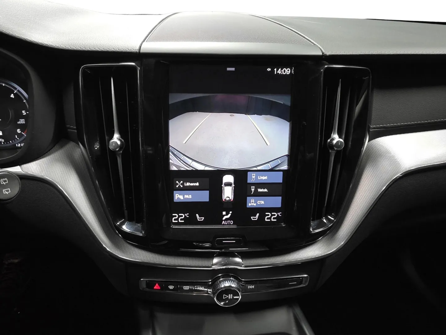 Autokuva 14 - CNY-602