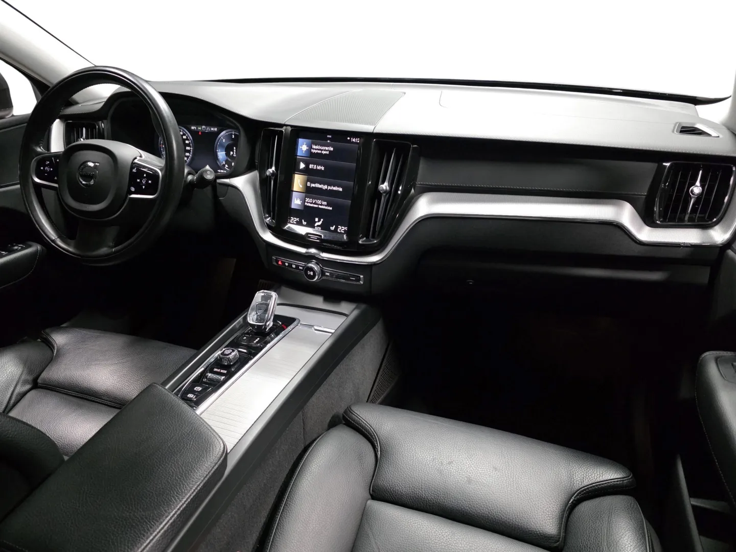 Autokuva 17 - CNY-602