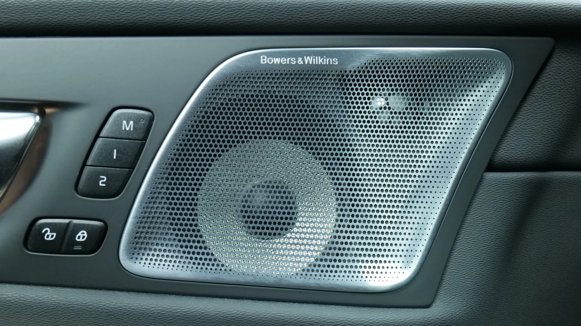 Autokuva 10 - CNY-956