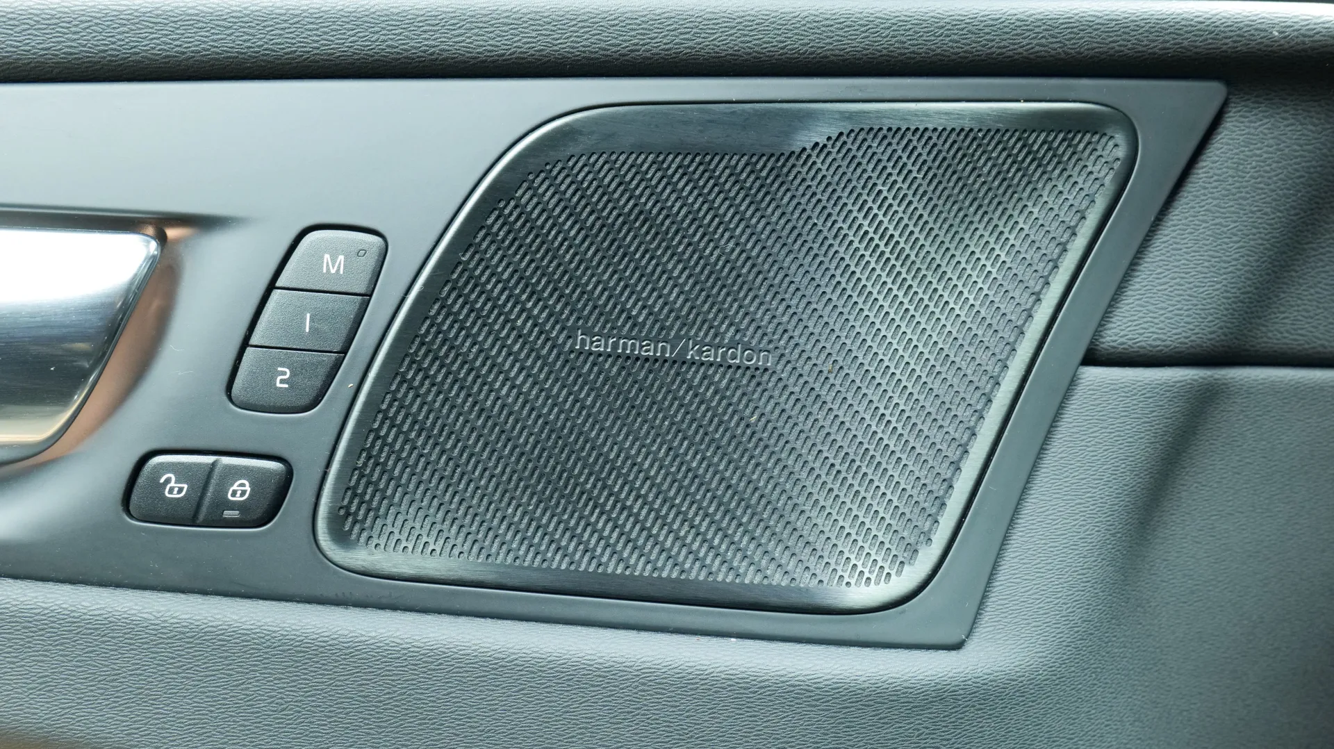 Autokuva 11 - COA-167