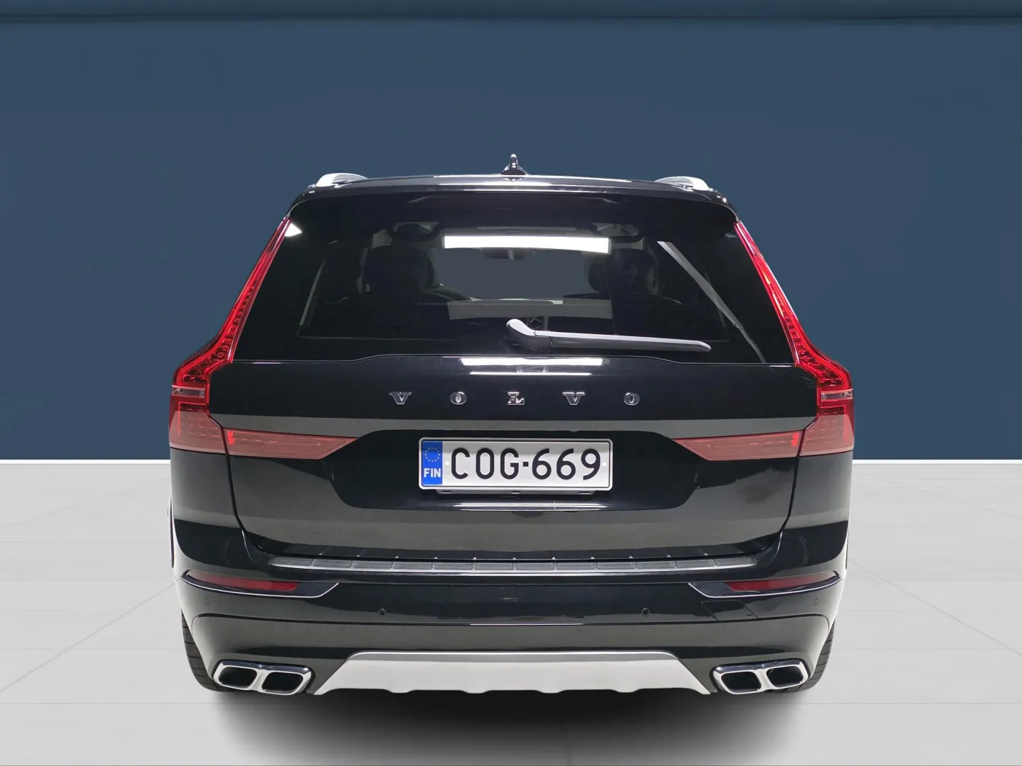 Autokuva 5 - COG-669