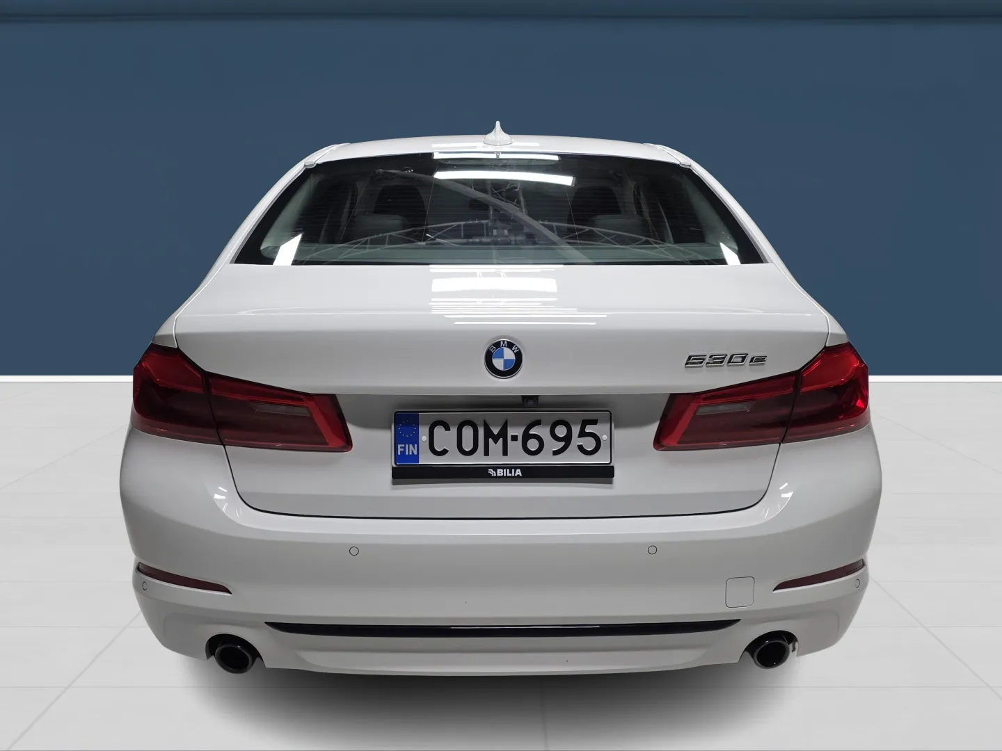 Autokuva 5 - COM-695