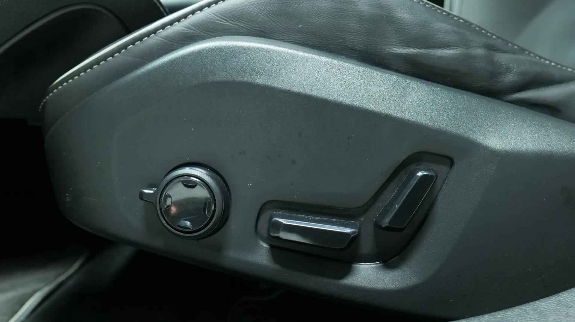 Autokuva 11 - CPB-517