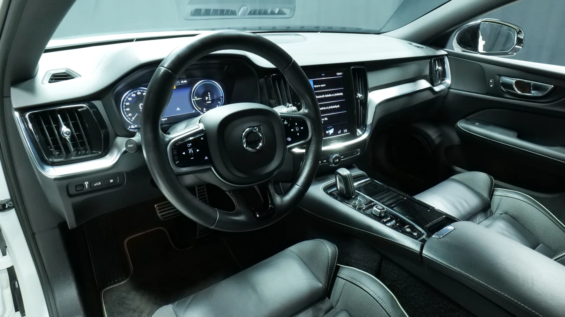 Autokuva 13 - CPB-517