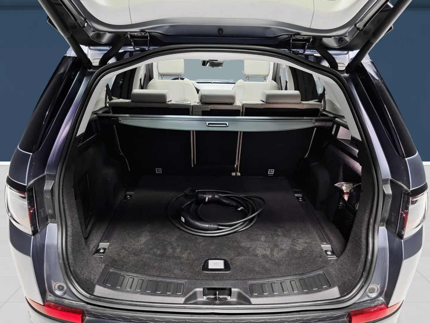 Autokuva 11 - CPM-308