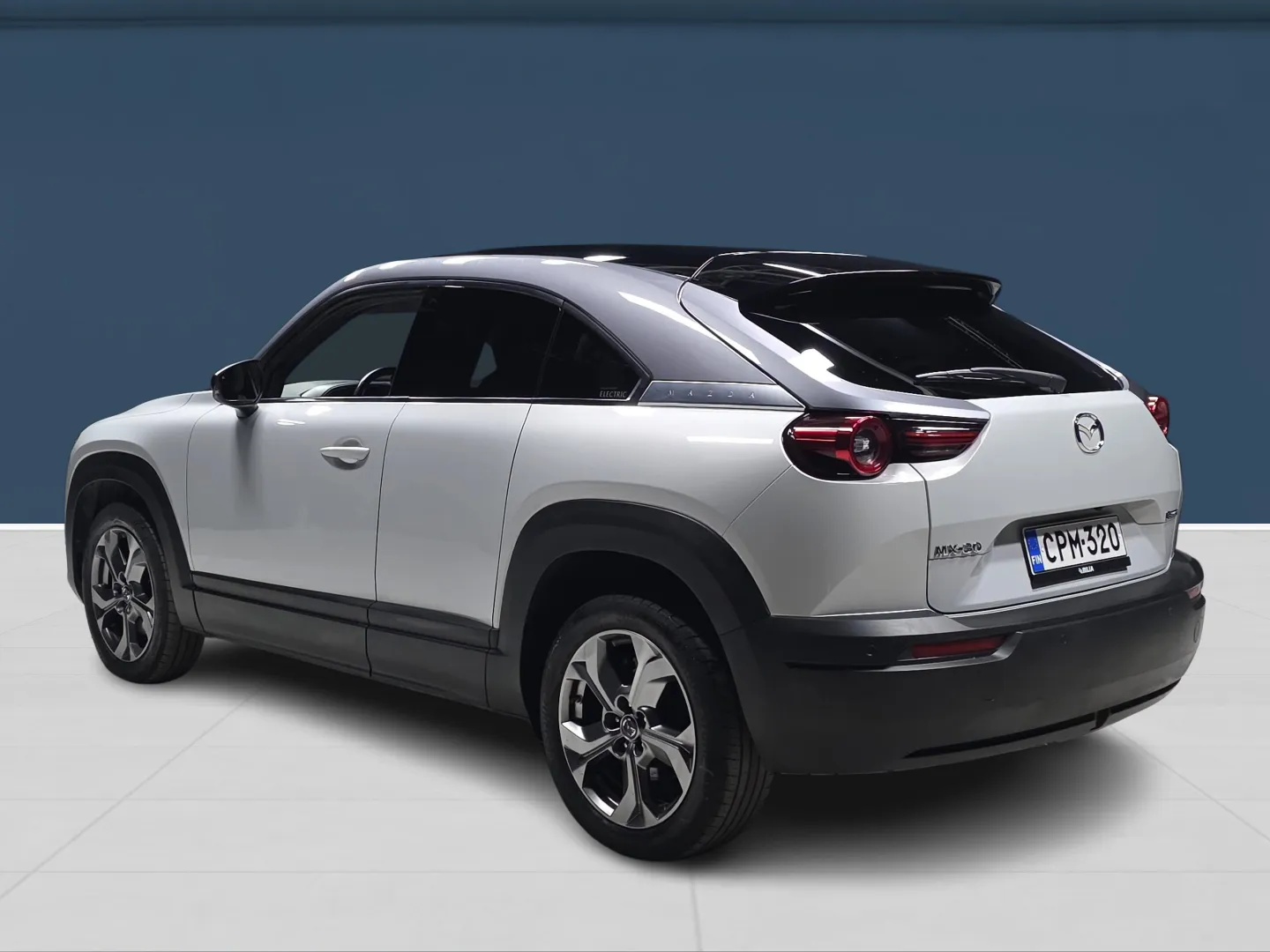 Autokuva 6 - CPM-320