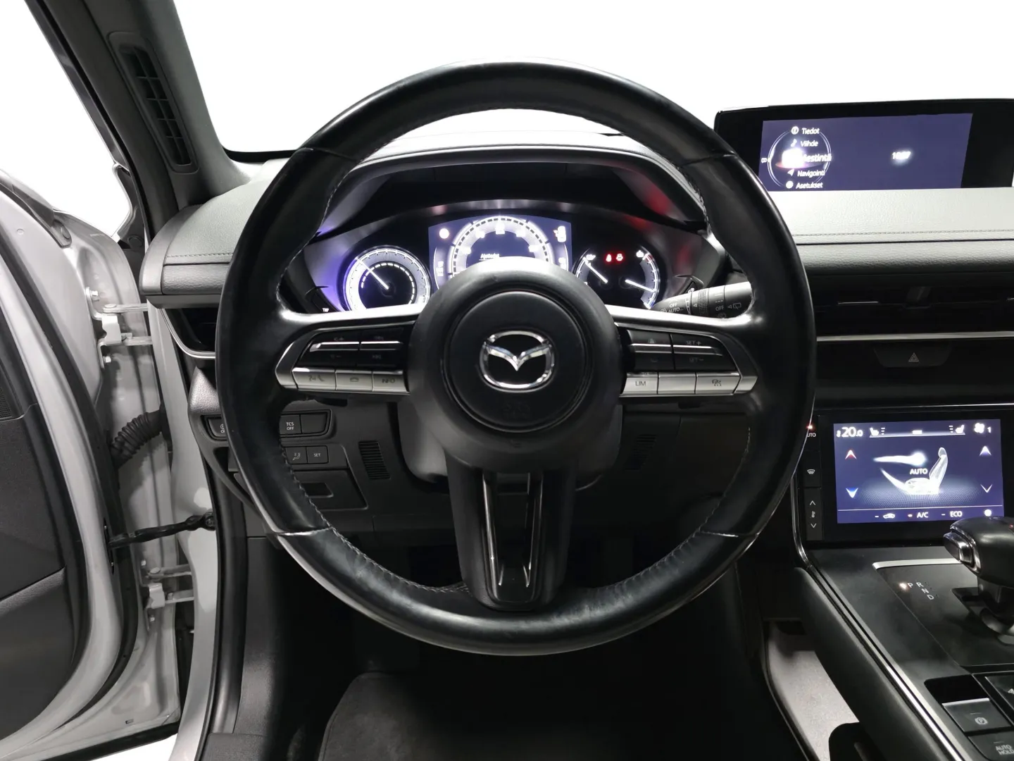 Autokuva 10 - CPM-320