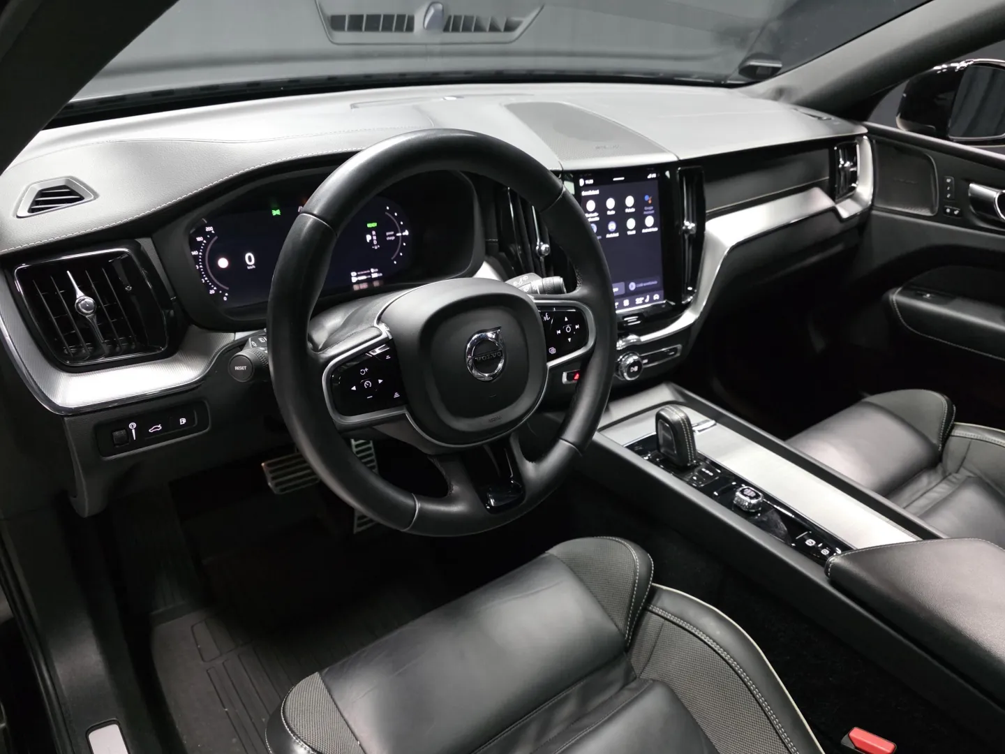 Autokuva 8 - CPR-370