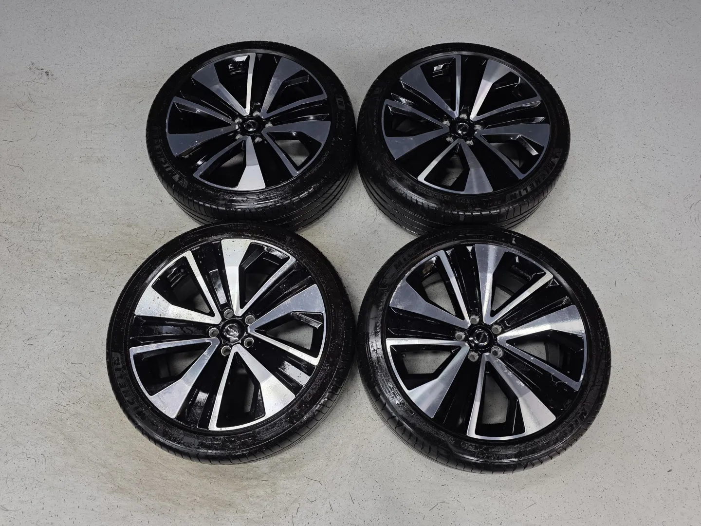 Autokuva 12 - CPR-733