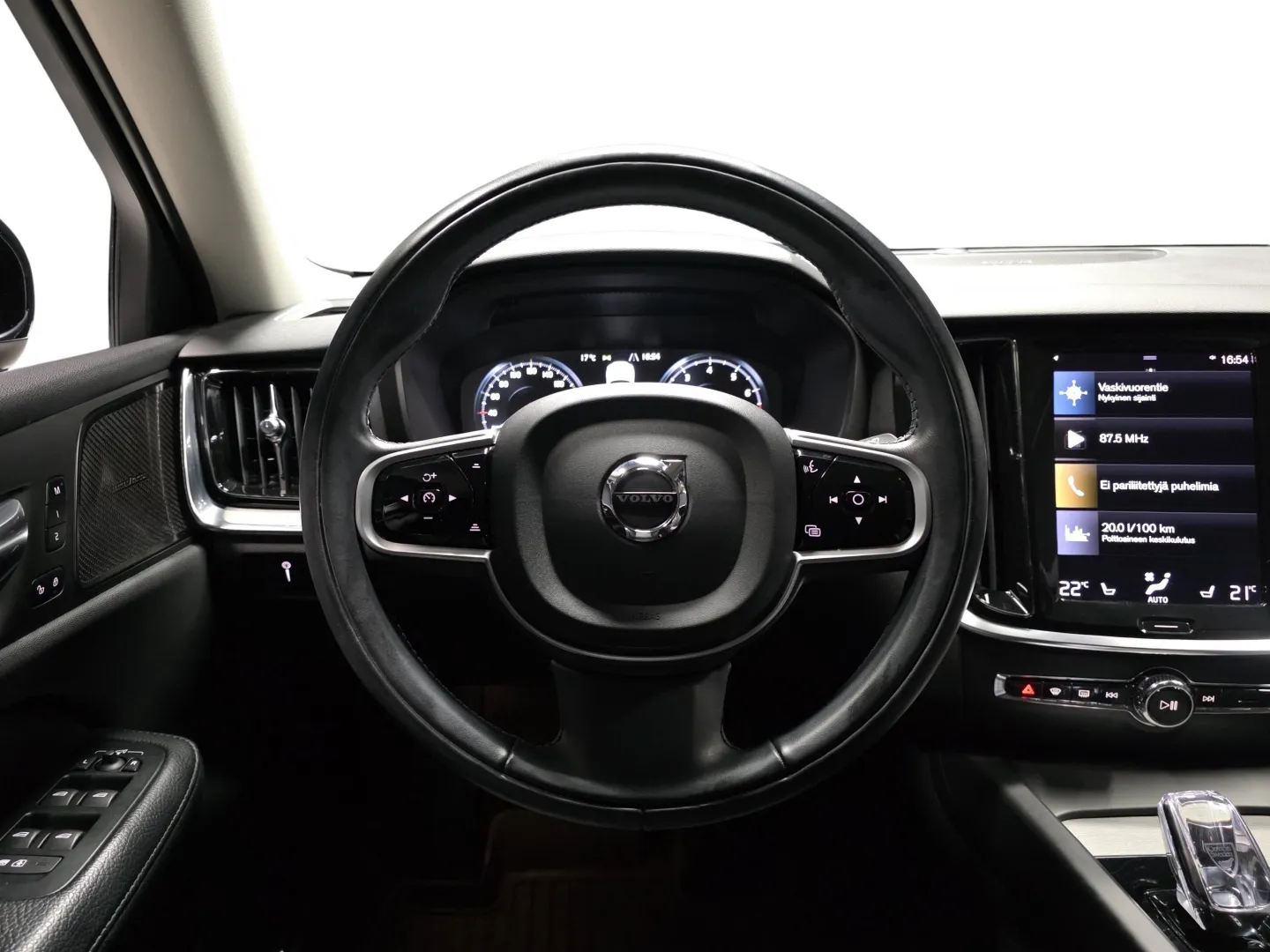 Autokuva 10 - CPX-377