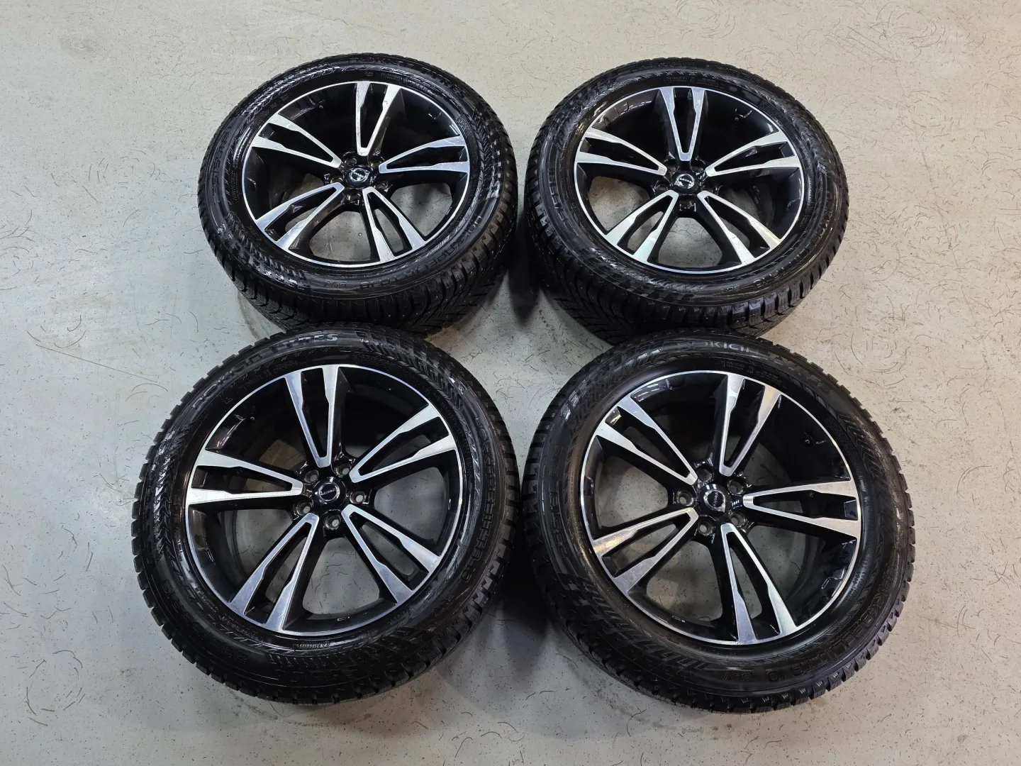 Autokuva 12 - CPX-739