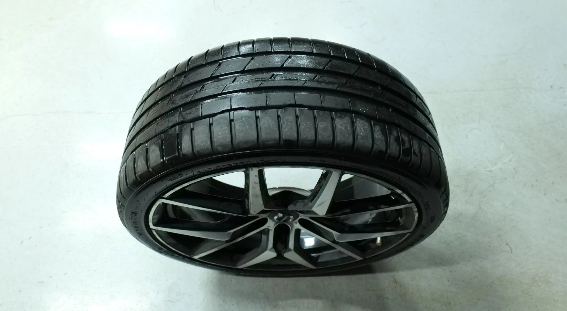 Autokuva 21 - CRF-499