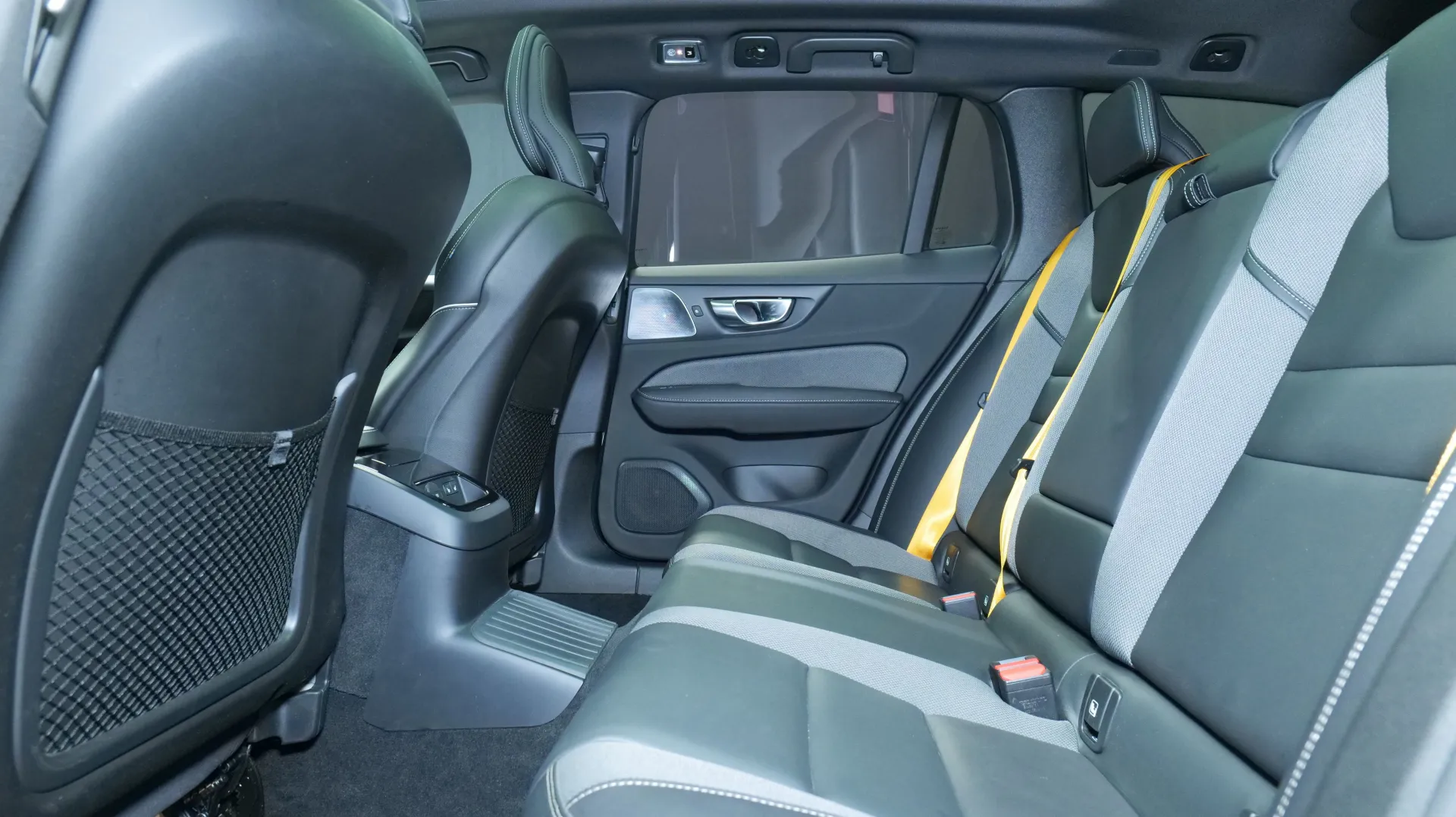 Autokuva 16 - CRF-499