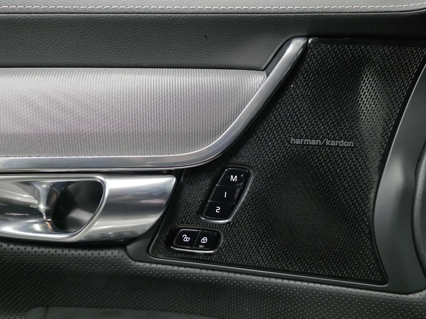 Autokuva 15 - CRF-506