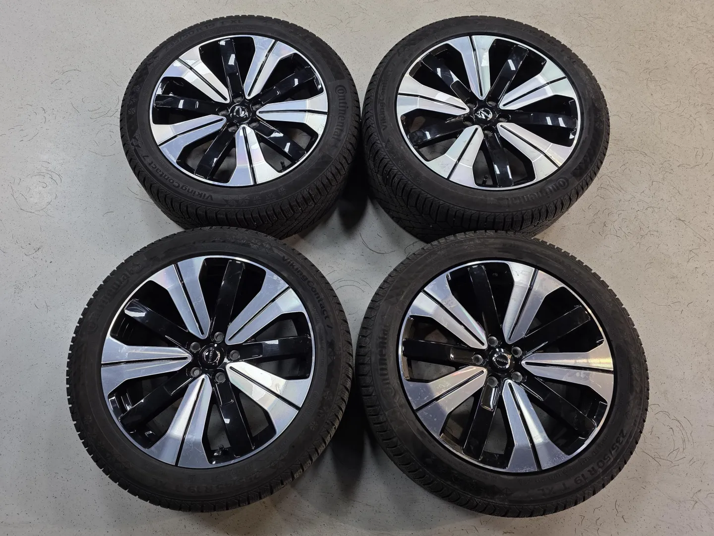 Autokuva 12 - CRH-820