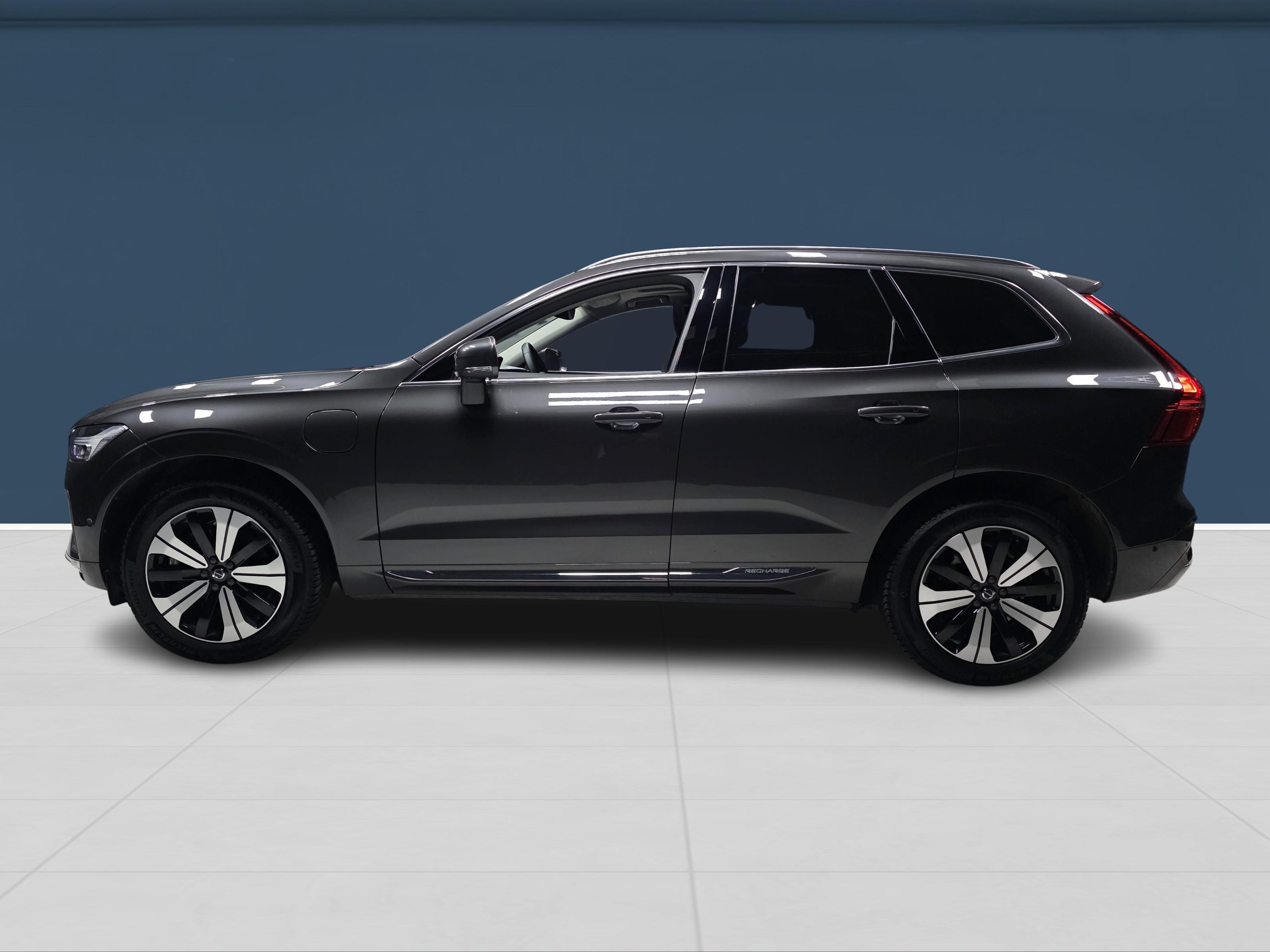 Volvo XC60 2023, bild 6/23