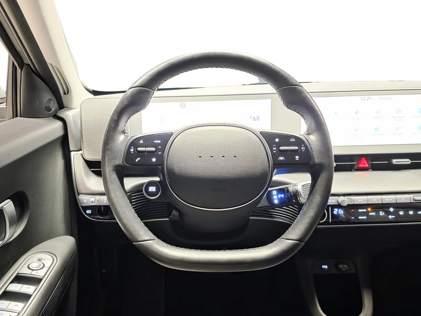 Autokuva 10 - CRJ-584