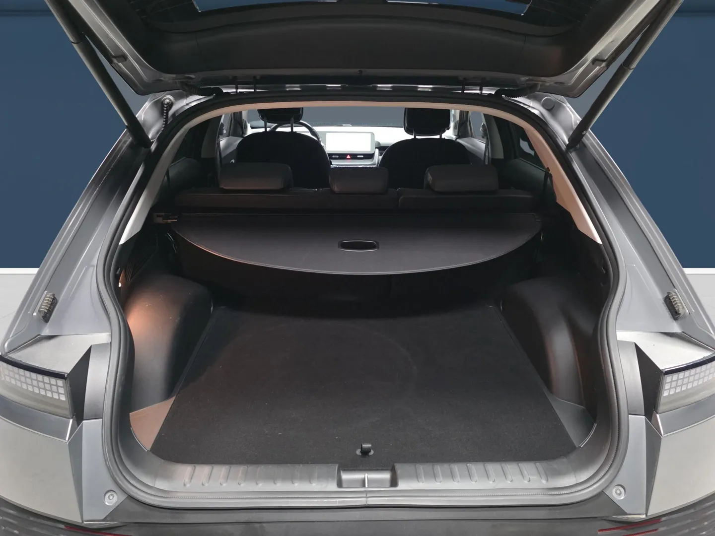 Autokuva 11 - CRJ-584