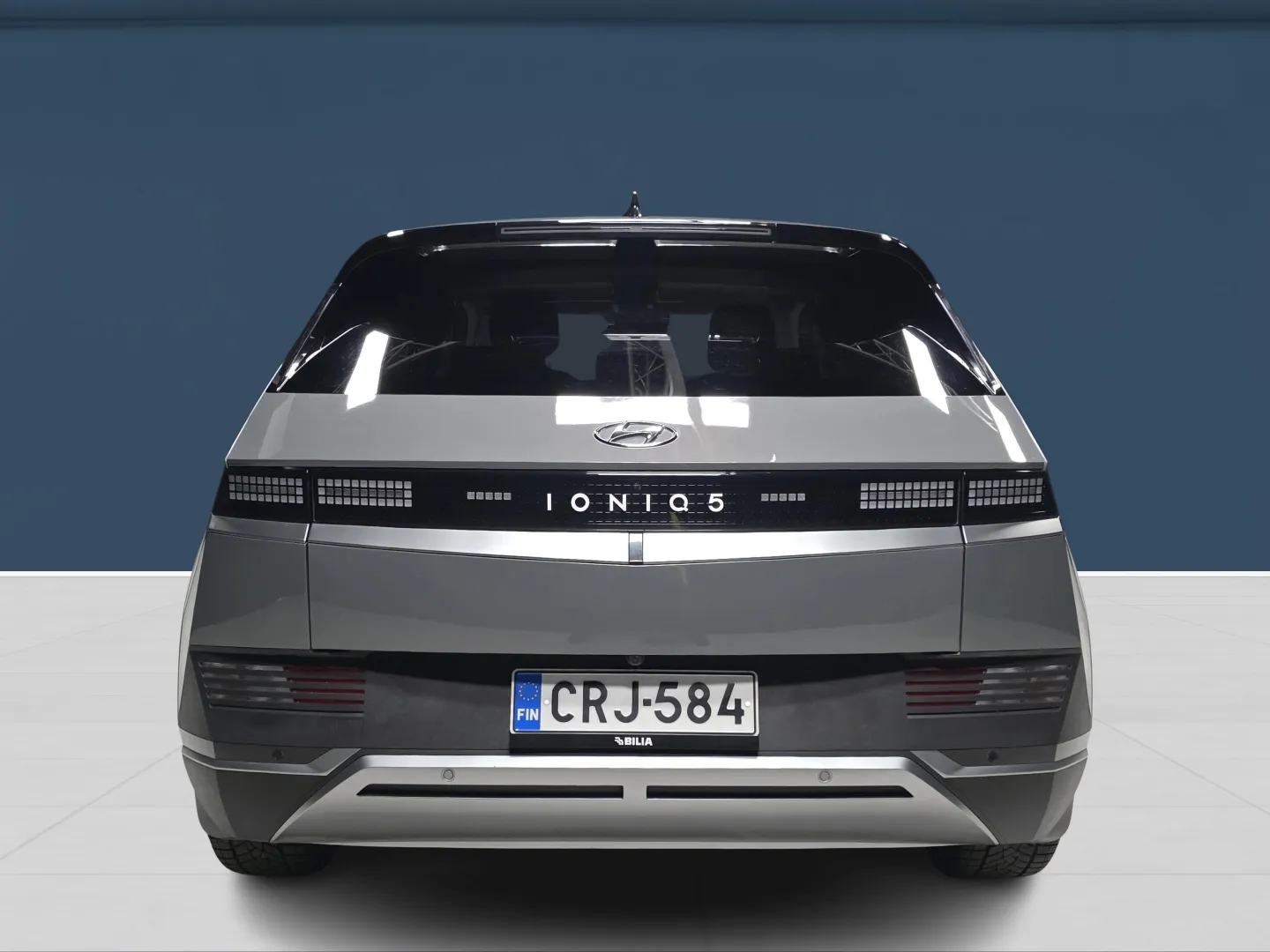 Autokuva 5 - CRJ-584