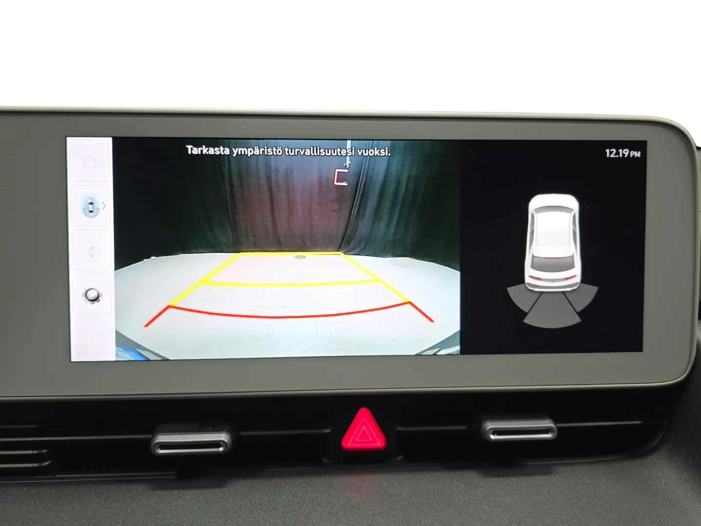 Autokuva 14 - CRJ-584