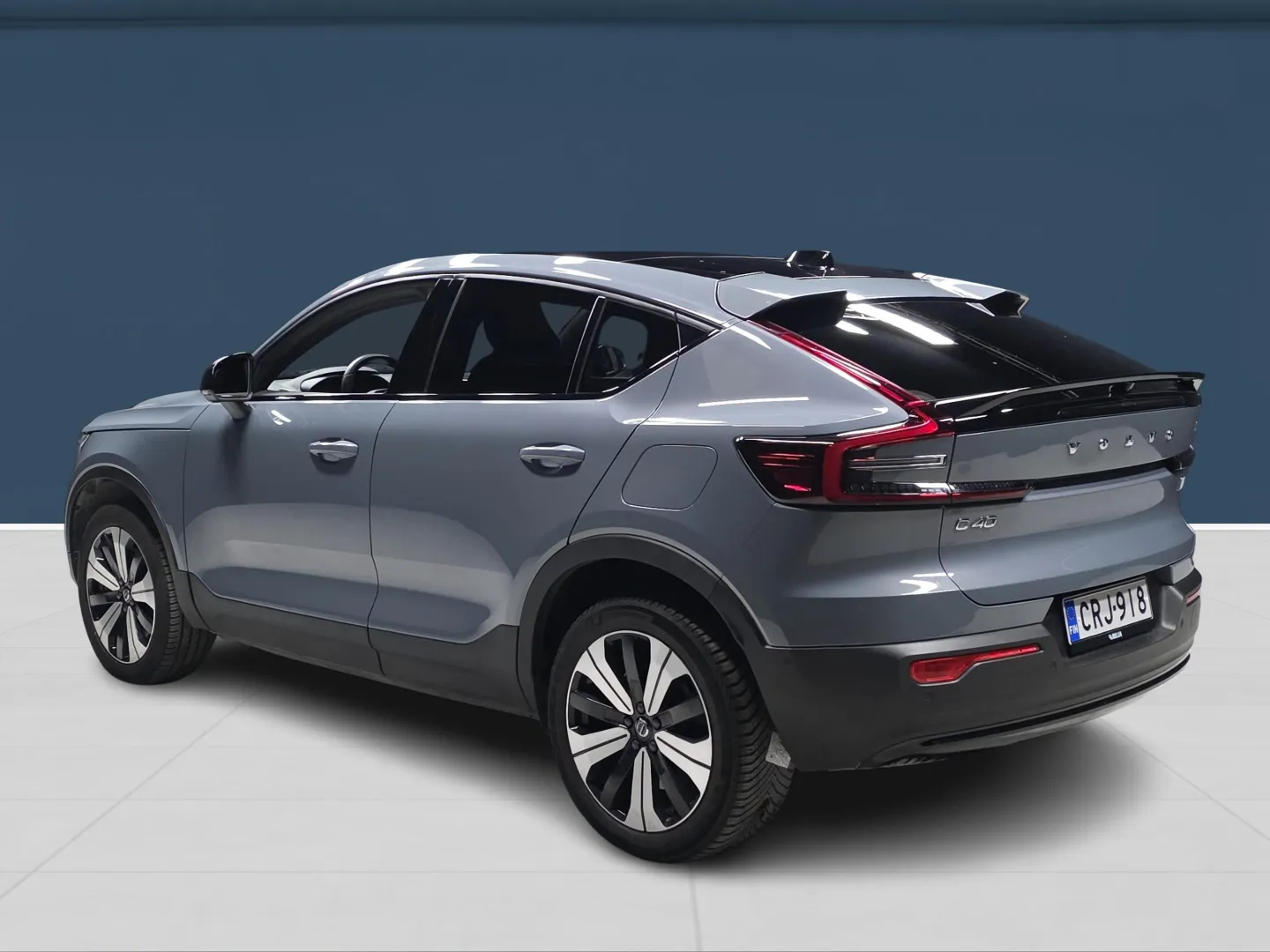 Autokuva 6 - CRJ-918