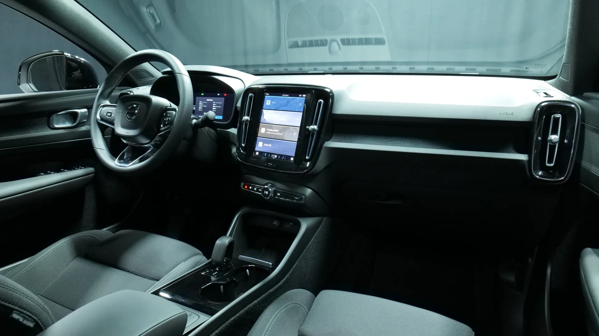 Autokuva 18 - CRJ-947