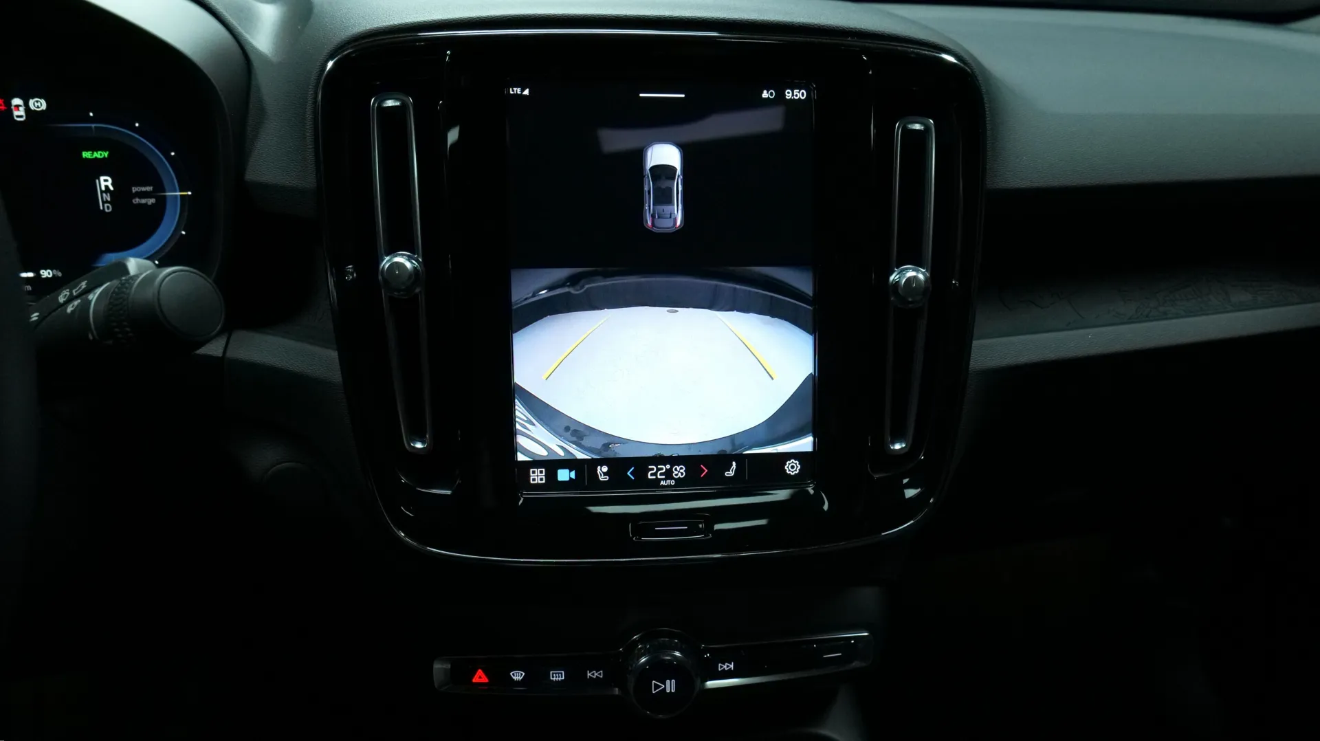 Autokuva 7 - CRJ-947